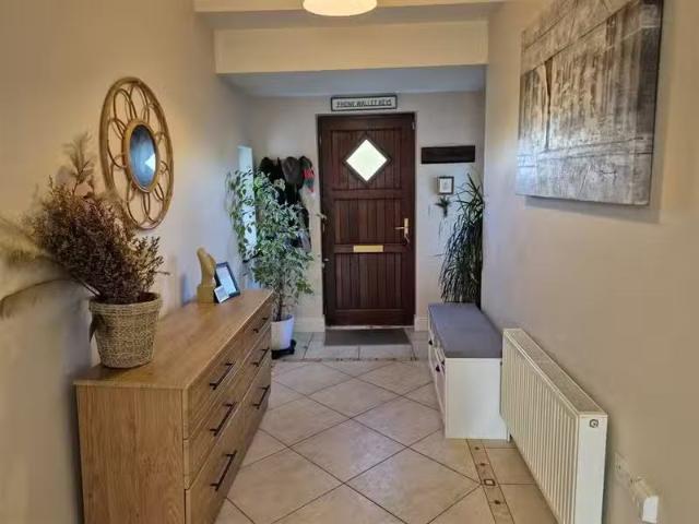 9 Slievenamon Golf Club, Lisronagh, Clonmel, Co. Tipperary, E9.