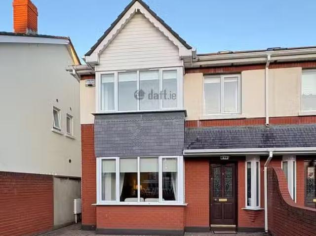 9 The Court, Donnybrook Castle, Donnybrook, Dublin 4 is for rent