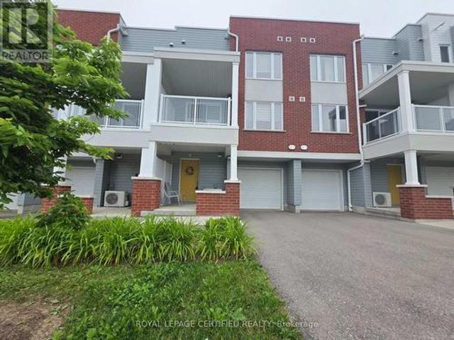 9 Valencia Avenue, Kitchener, ON, N2R 0R7 townhouse for lease | Listing ID X13534 | Royal LePage