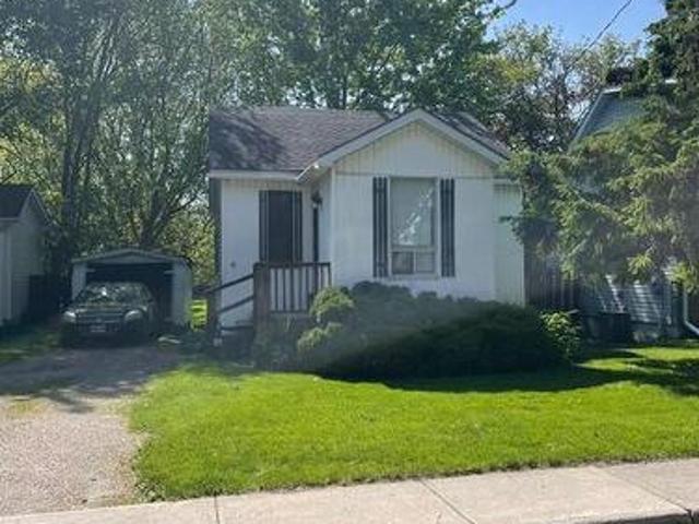 9 Waterloo Street, Woodstock South, ON, N4S 2S9 house for sale | Listing ID X13141 | Royal LePage