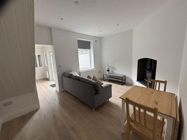 9 West Road, Dublin 3