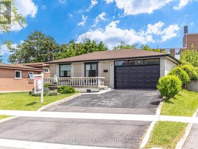9 Wheatsheaf Crescent, Toronto, ON, M3N 1P7 house for sale | Listing ID W13484 | Royal LePage