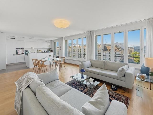9 Zimmer, 217 m², 7. Stock