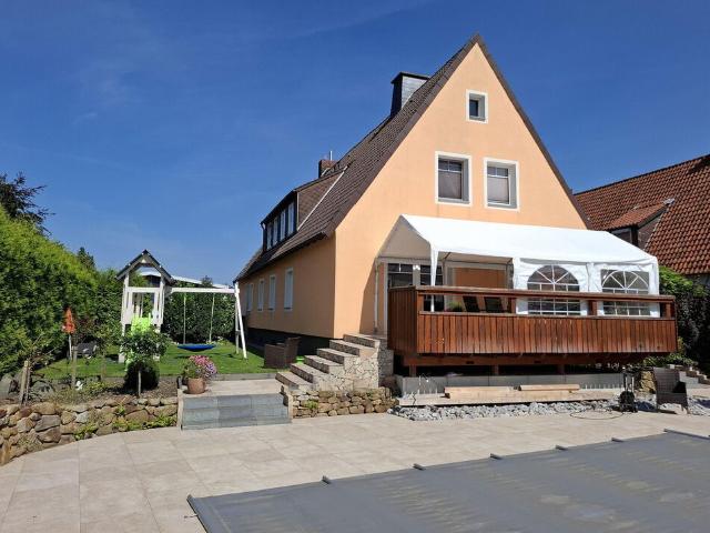 9 Zimmer, großer Pool, inkl. Küche, inkl. Pooltisch etc