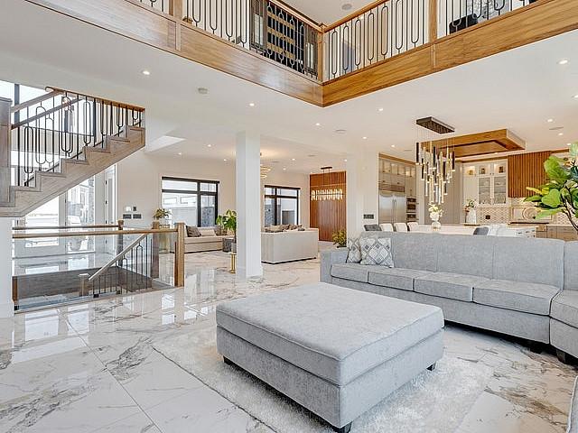 ±9,000 Sf Luxury 8 Bed/9 Bath Estate Panoramic Views