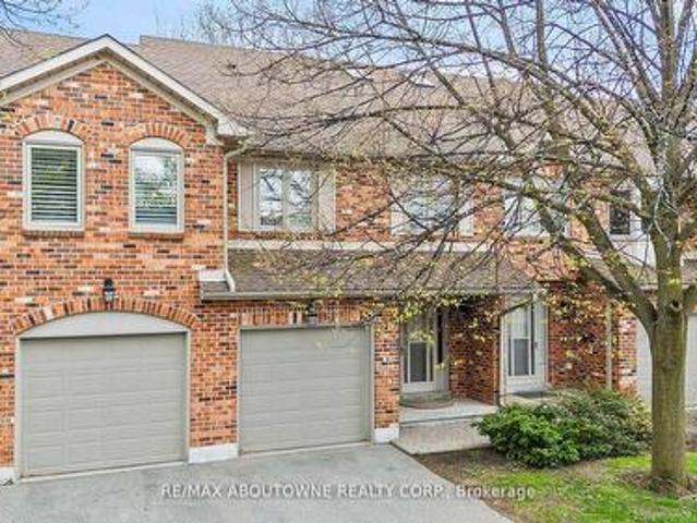 9 2230 Walkers Line, Burlington, ON, L7M 3Y8 townhouse for sale | Listing ID W13531 | Royal LePage