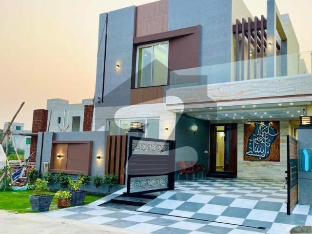 9.33 Marla Modern Design House For Sale In DHA Phase 4 Block KK Lahore. DHA Phase 4 Block KK