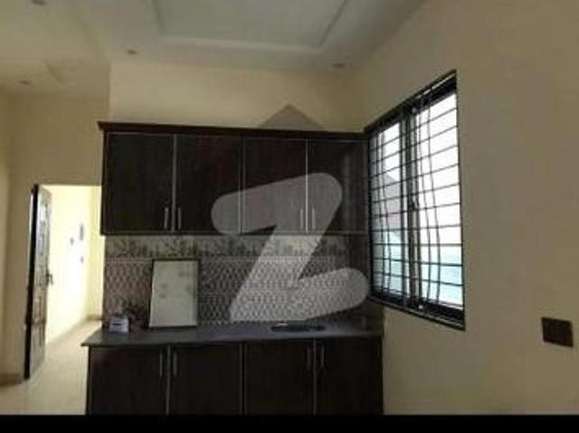 9.5 *40 size plaza with one floor basement and ground floor Gujranwala