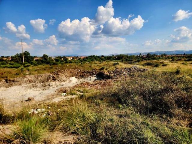 9.5 ha Land available in Boitekong