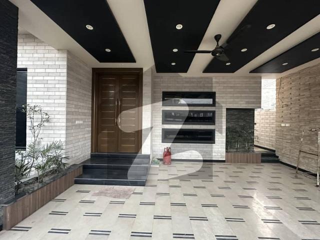 9.5 Marla House For Sale