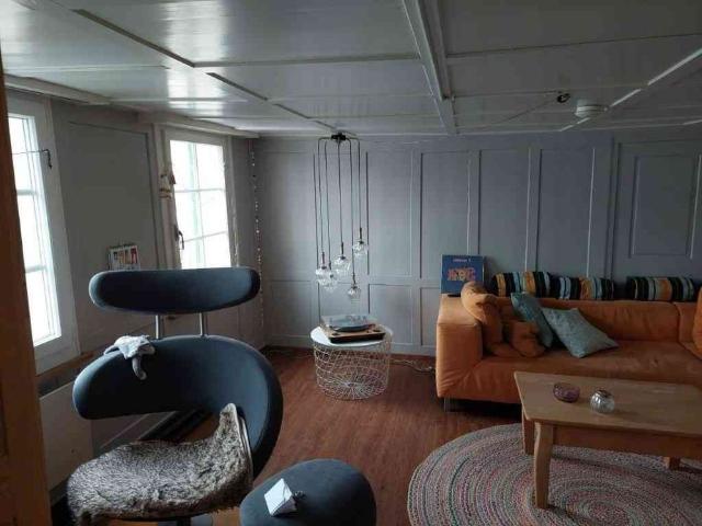 9.5 Zimmer, 210 m², 1. Stock