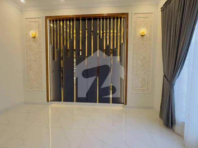 9.70 Marla Cor Full Furnished Slightly Used House For Sale