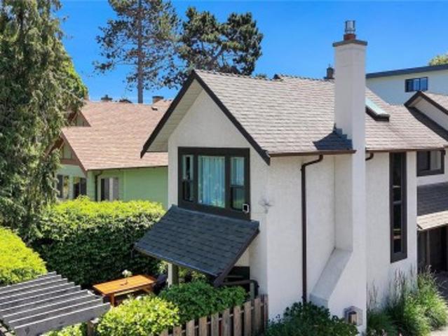 9 977 Convent Pl, Victoria, BC, V8V 2Y9 house for sale | Listing ID 1040 | Royal LePage