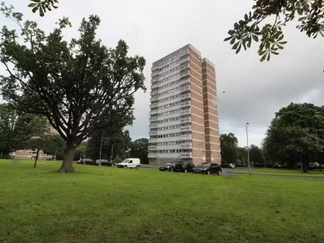 9c Beechwood House, Woodland Drive, Newtownabbey, Co. Antrim i.