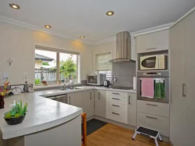 9c Emmett Street, Greerton, Tauranga