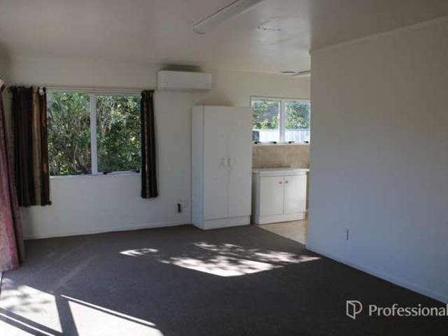 9a Greers Road, Weymouth, Manukau City