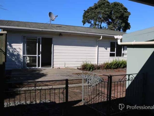 9a Greers Road, Weymouth, Manukau City