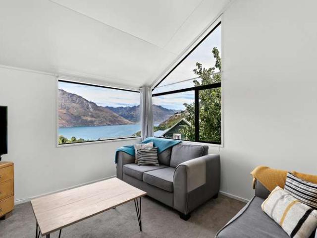 9B Dart Place, Fernhill, Queenstown