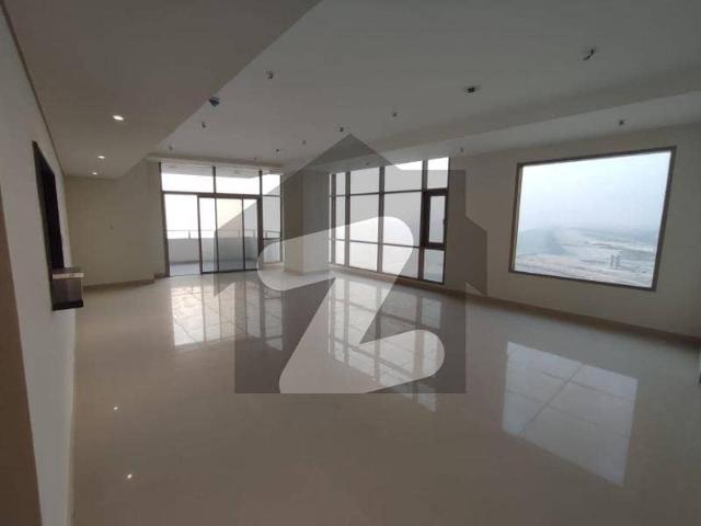 03 Beds Luxurious Apartment For Rent