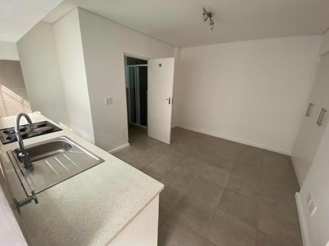 004 The Don, 249 Beach Road, Sea Point, Cape Town