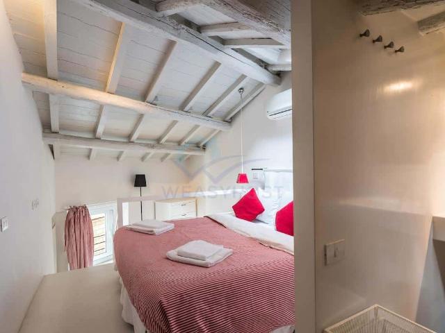 014 Ponte Sisto Cozy Entire Apt Close to Piazza Trilussa