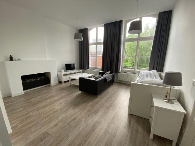 [01 09 2026] Furnished room with private bathroom and kitchenette