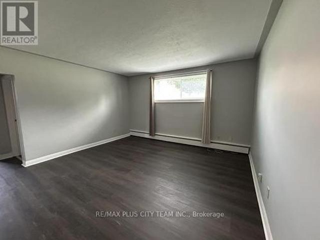 01 164 Westmount Street, Oshawa, ON, L1J 4X4 investment for lease | Listing ID E13575 | Royal LePage