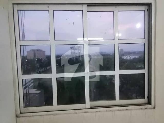 01 bedroom luxury unfurnished apartment available for rent at gulberg green islamabad