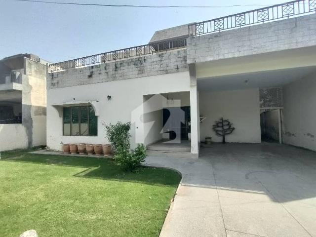 01 Kanal 4 Bedrooms Old House Available For Sale In St John Park Lahore Cantt