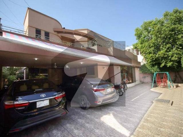01 kanal beautiful house for rent in dha phase 4 hot location