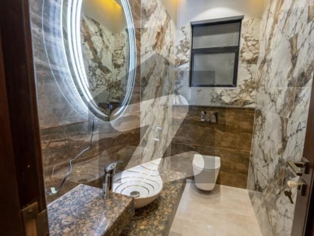 01 kanal beautiful house for rent in dha phase 6 hot location. DHA Phase 6