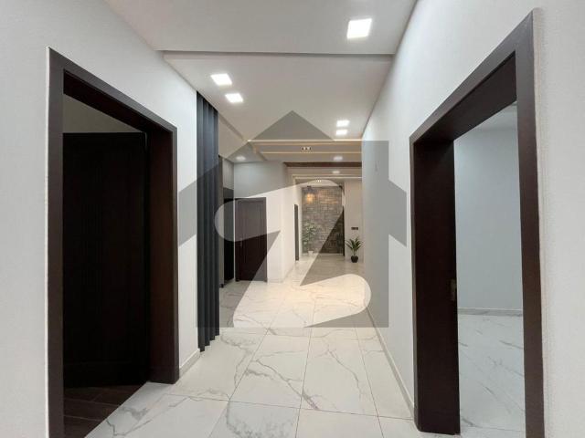01 Kanal Brand New Tripple Story Corner House Available For Rent G 14/4 Islamabad Main Double Road Prime Location! G 13