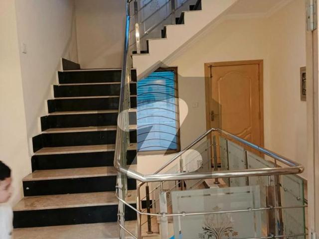 01 Kanal House Available For Rent F 11/1