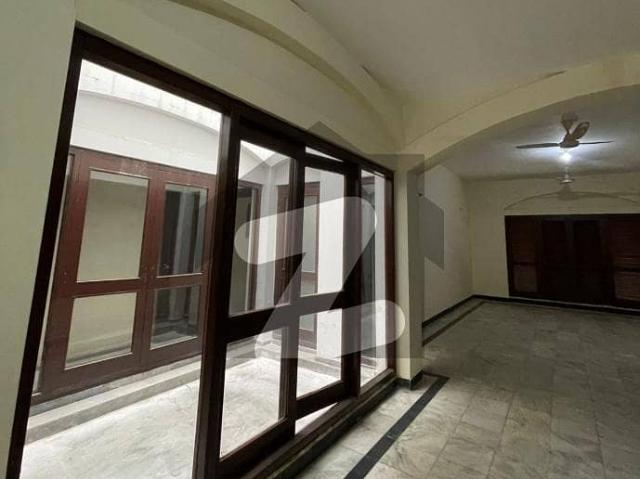 01 Kanal House For Rent In DHA Phase 3 Lahore