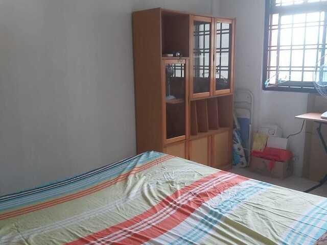 01 Spacious Common Room 62 TPY