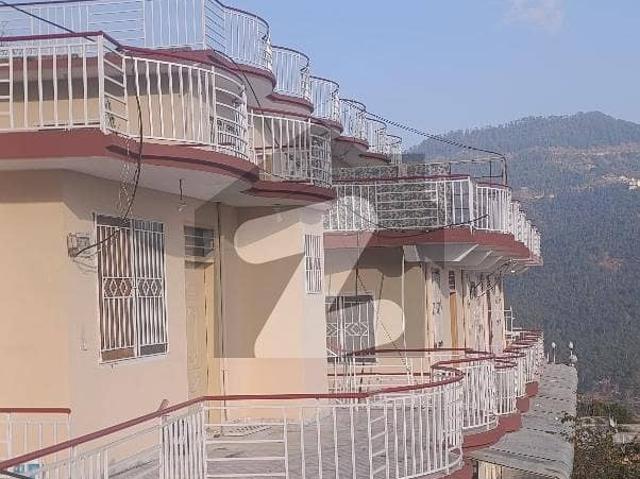 02Bed Family Flat For Rent