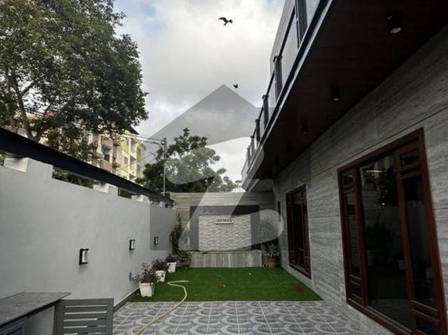 300 Square Yards House In Karachi Is Available For sale DHA Phase 4