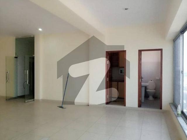 4 marla commercial floor with lift available
