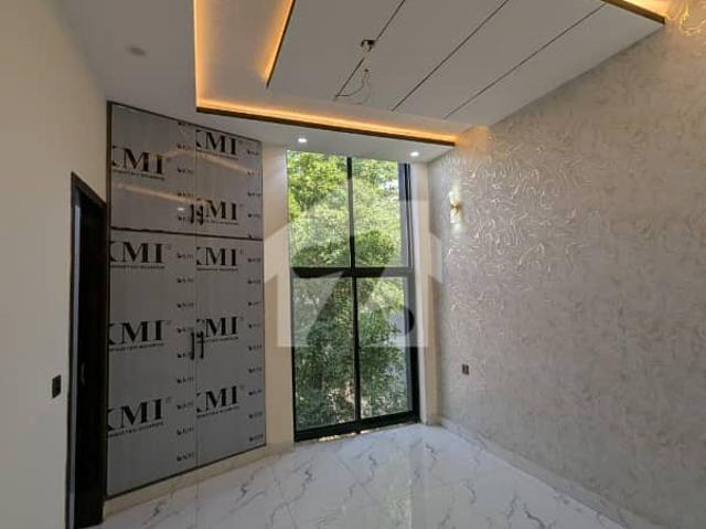 05 Marla Brand New House For Sale