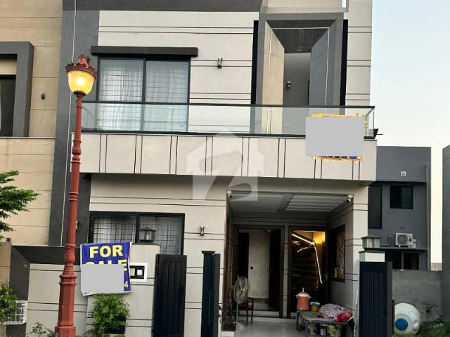 05 Marla Brand New House For Sale