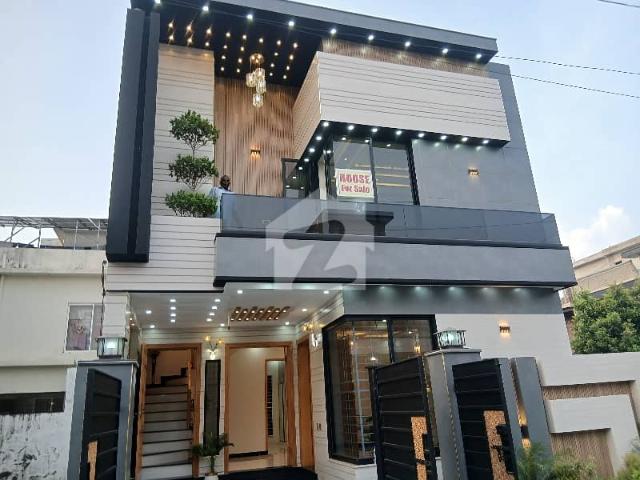 05 Marla Brand New House For Sale On 40'Feet Road Super Prime Location