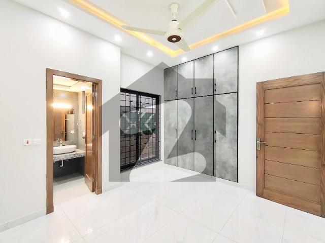 05 Marla Brand New Luxury House For Sale Bahria Town Phase 8