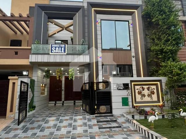 05 marla brand new luxurious house with gas prime location bahria town lahore