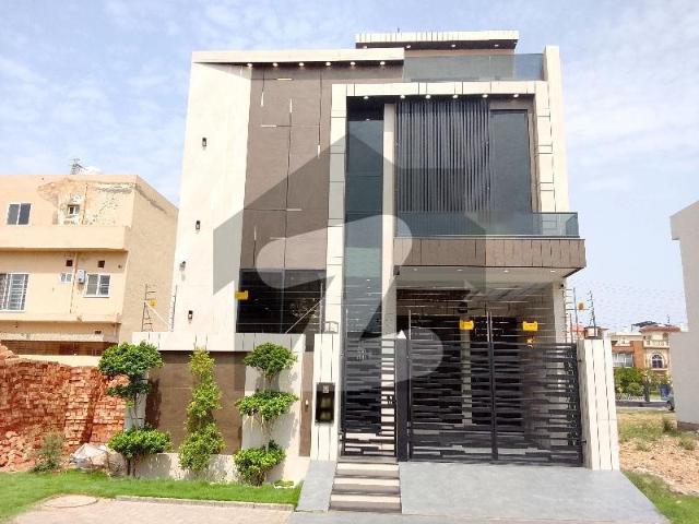 05 Marla Brand New Ultra Modern Double Storey Luxury House Is Available For Sale Central Park Block A1
