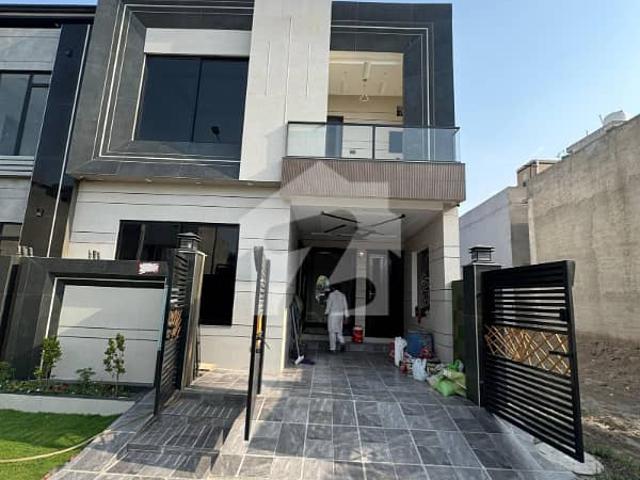05 Marla Brand New Ultra Modren House For Sale In Park View city Tulip Extension Block