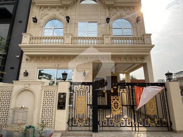 05 marla double storey brand new house available for sale at prime location in dha rahbar h block