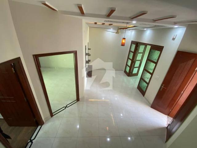 05 Marla House available For Rent'D Block