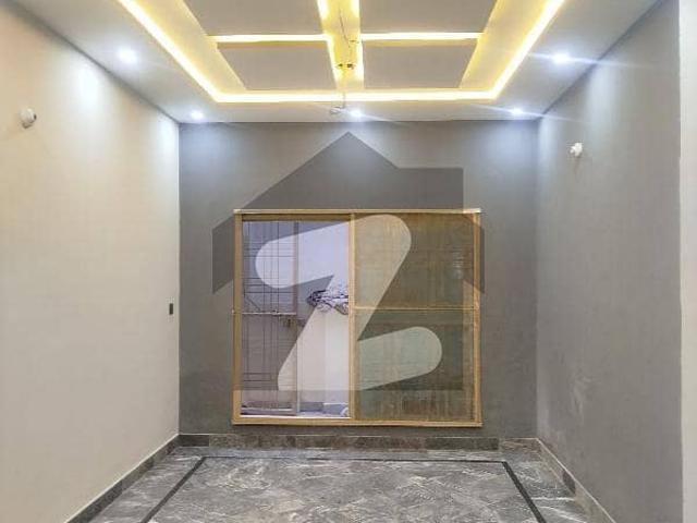05 marla renovated upper portion for rent in johar town lahore
