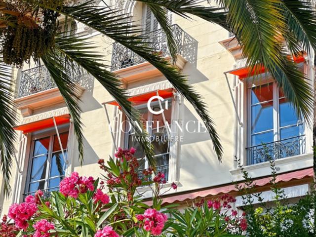 06000 NICE BAS CIMIEZ VUE MER ET CHATEAU 2 PIECES RENOVE