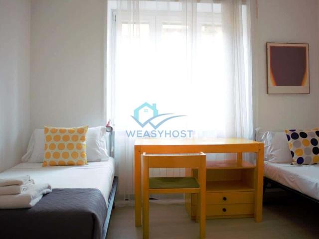 060 Gallia Cozy Haven near Caracalla Baths: Your Home in San Giovanni